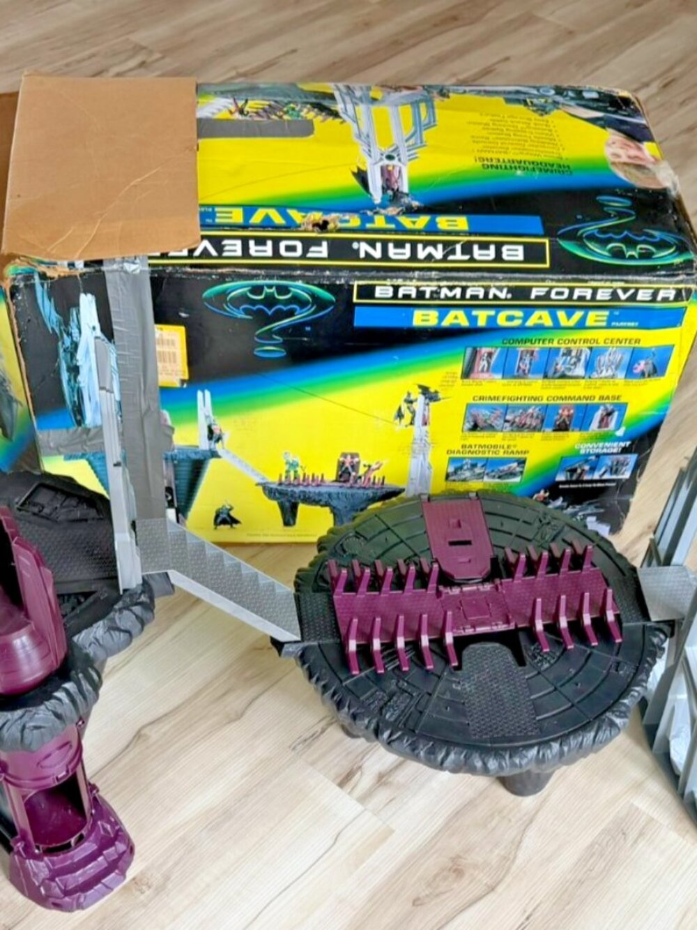Batcave Playset 1995 BATMAN FOREVER Kenner Rare W/ Box Near Complete VTG 90s
